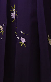 紫ぼかし刺繍八重桜